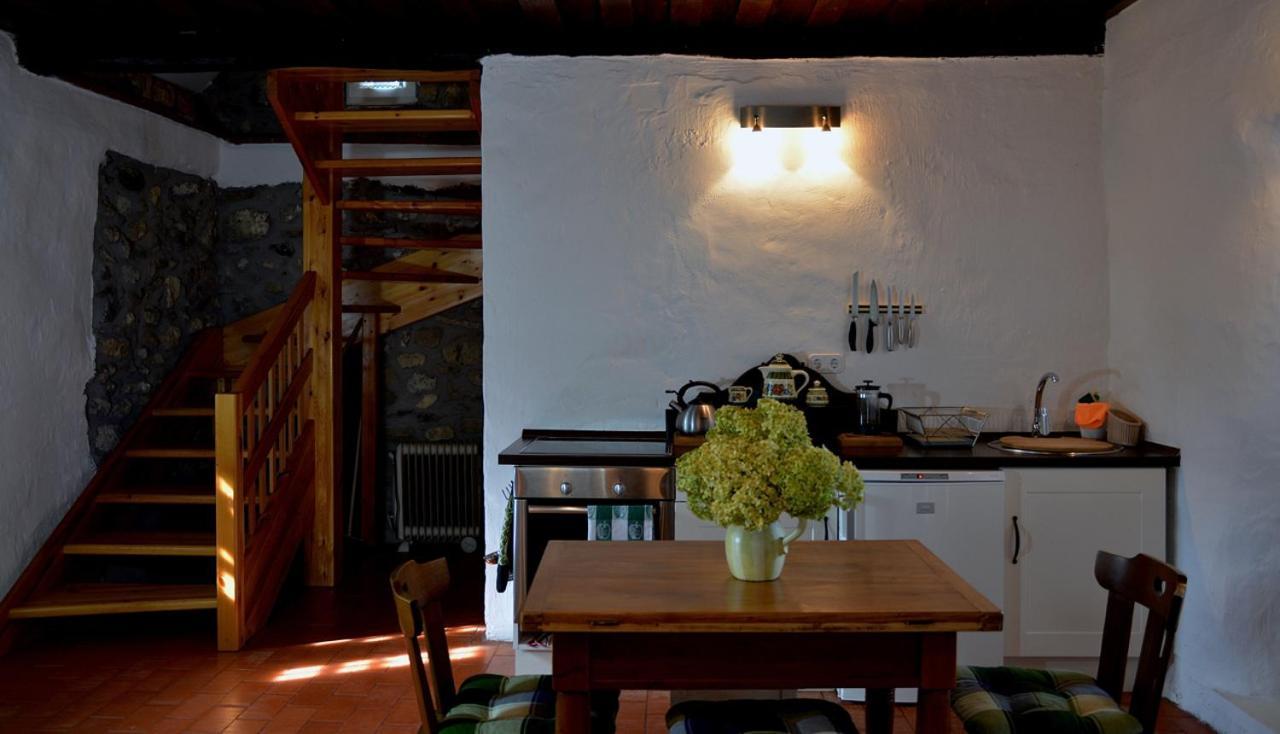 Kapolcs Cottage ภายนอก รูปภาพ