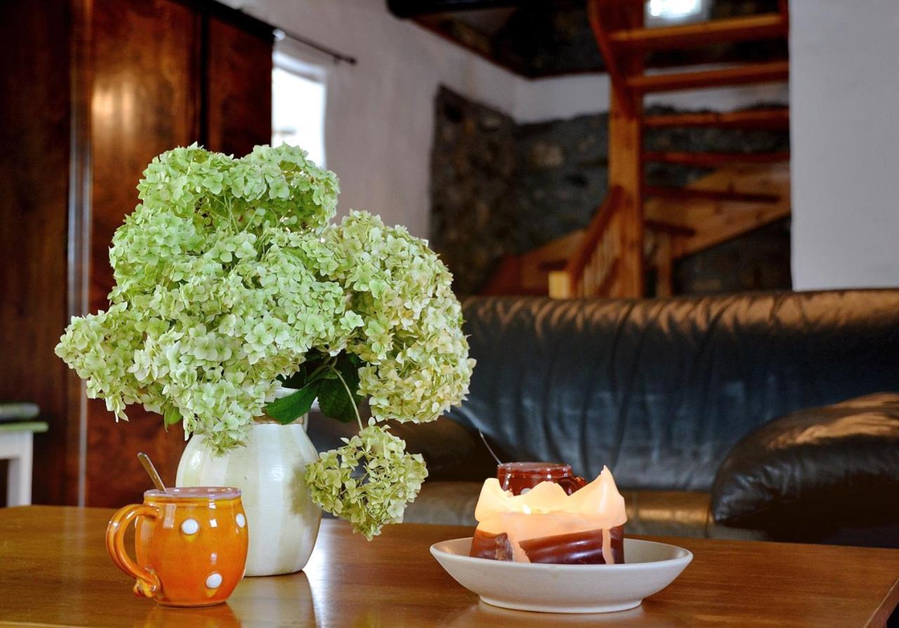 Kapolcs Cottage ภายนอก รูปภาพ